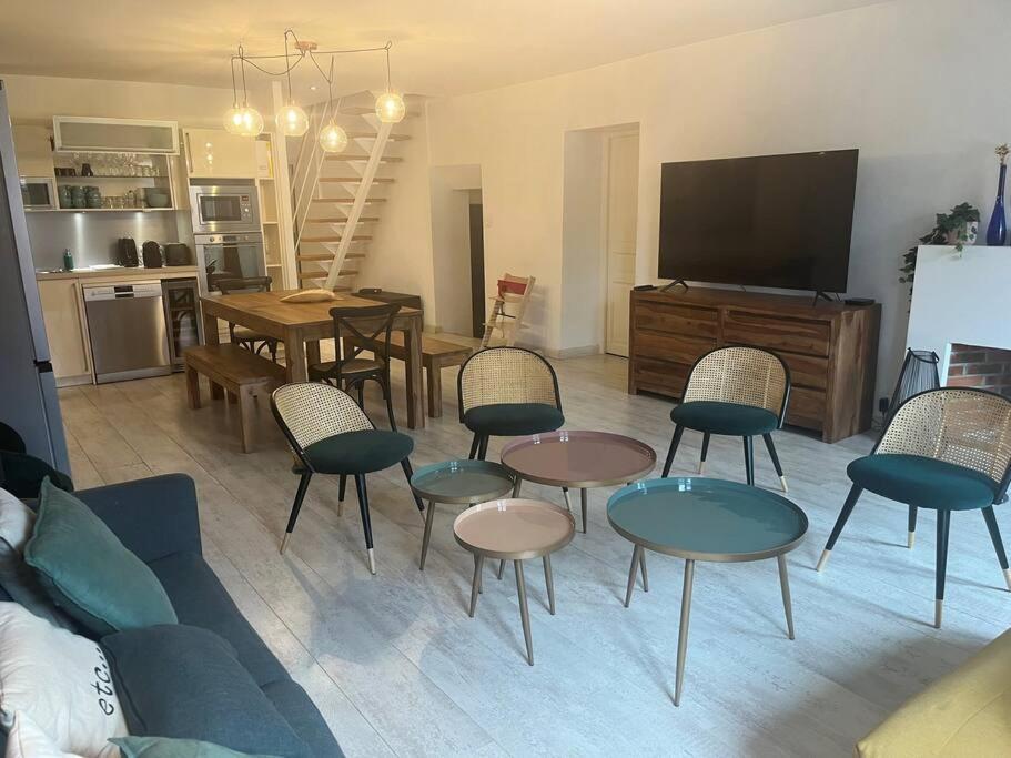 L'Escalier Du Chateau T4 Duplex 9 Couchages 4* Annecy Exterior photo